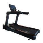 جهاز ركض Life Fitness